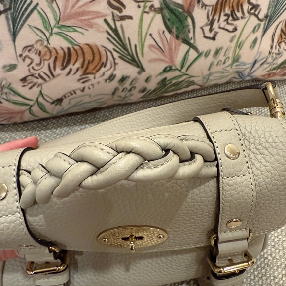 Mulberry Mini Alexa in Chalk - Picture 10 of 14